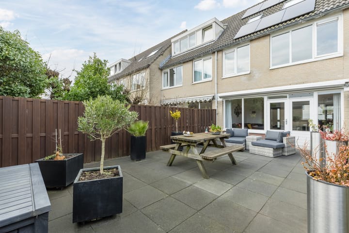 Foto 30 van Eline Vereplantsoen 49