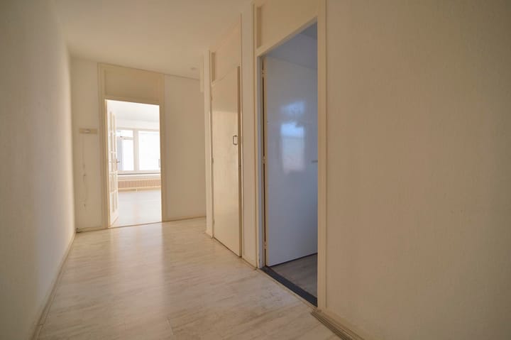 Photo 11 of Raadhuisstraat 66