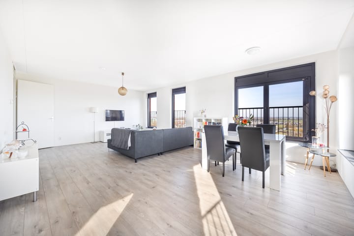 Foto 20 van Simon Carmiggelthof 204