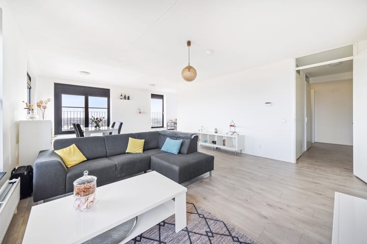 Foto 21 van Simon Carmiggelthof 204