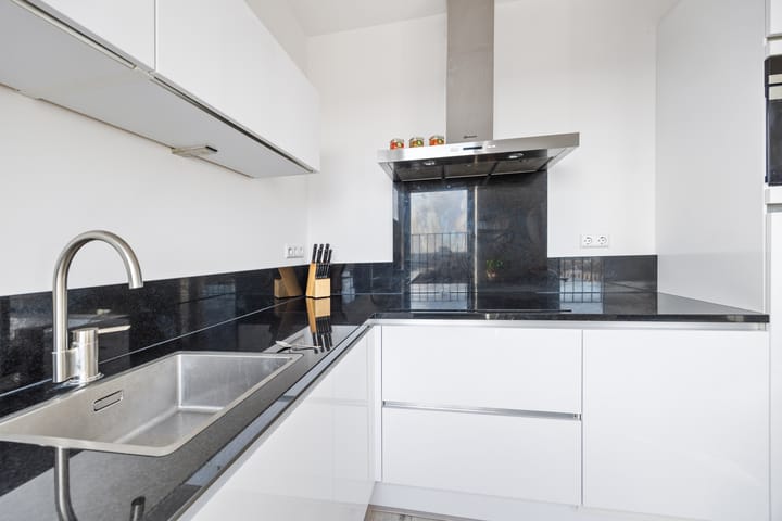 Foto 22 van Simon Carmiggelthof 204