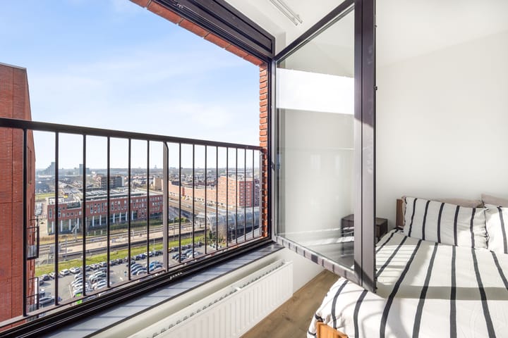 Foto 26 van Simon Carmiggelthof 204