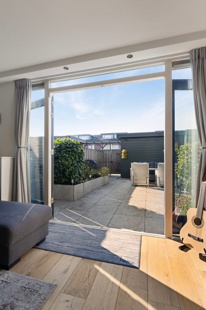 Photo 13 of Zuiderparklaan 8