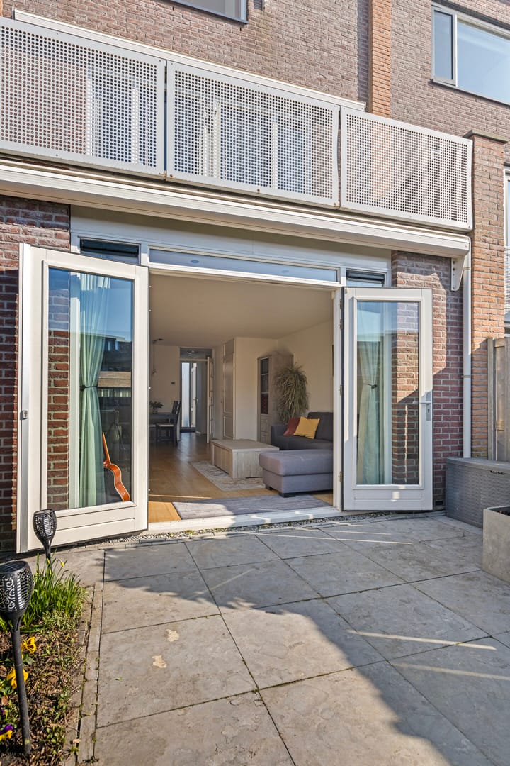 Photo 17 of Zuiderparklaan 8