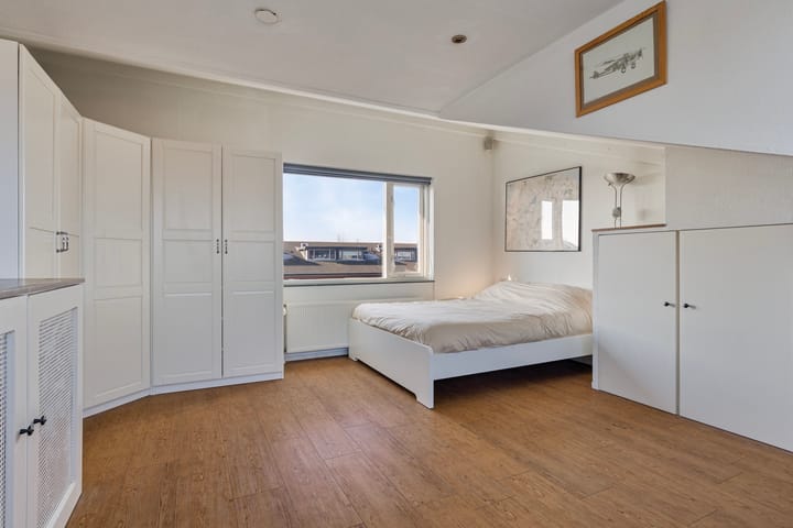 Photo 28 of Zuiderparklaan 8