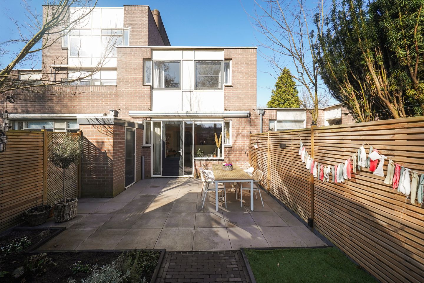 Foto 1 van Westrak 67