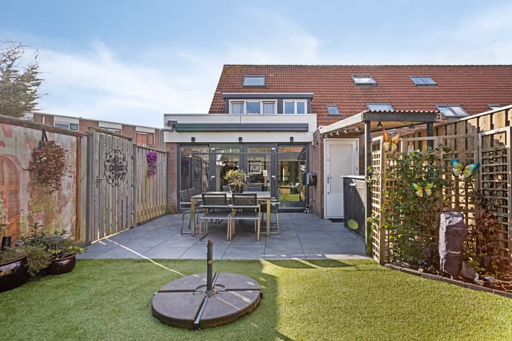 Foto 2 van Dagmaatstraat 1