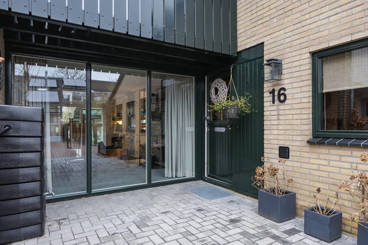 Foto 2 van Weerdslag 16