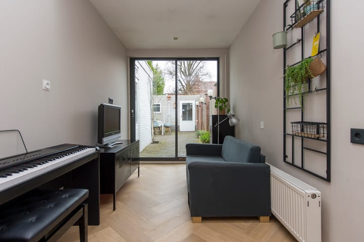 Foto 3 van Borneostraat 11