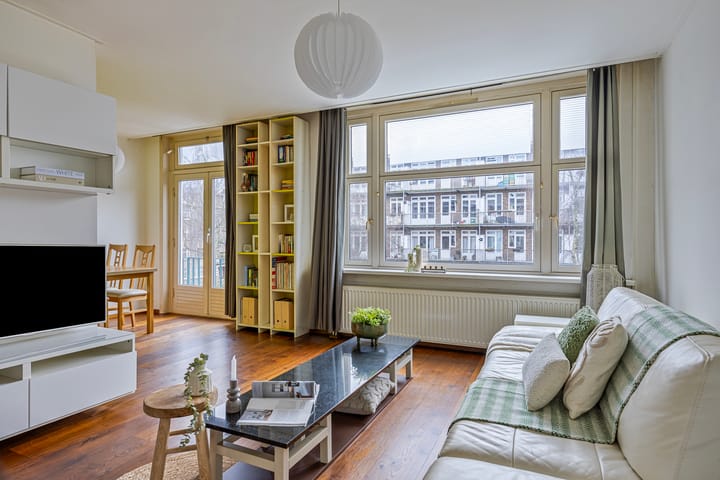 Foto 5 van Uiterwaardenstraat 52-2