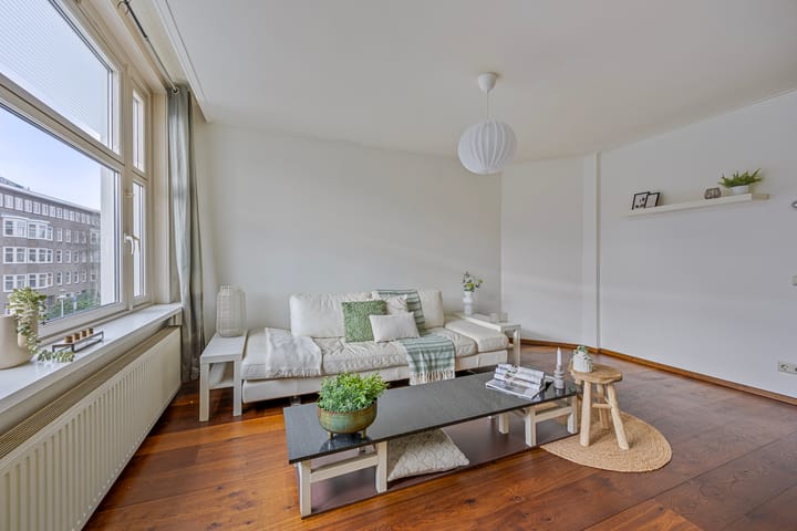 Foto 11 van Uiterwaardenstraat 52-2