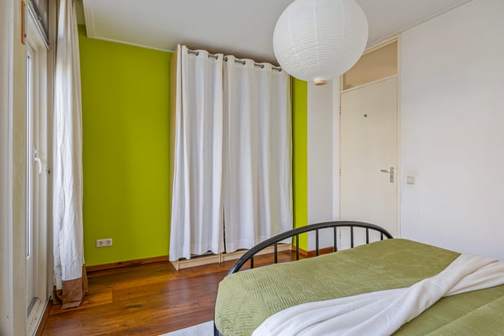 Foto 21 van Uiterwaardenstraat 52-2