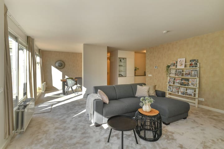 Foto 17 van Jan van Riebeeckweg 19