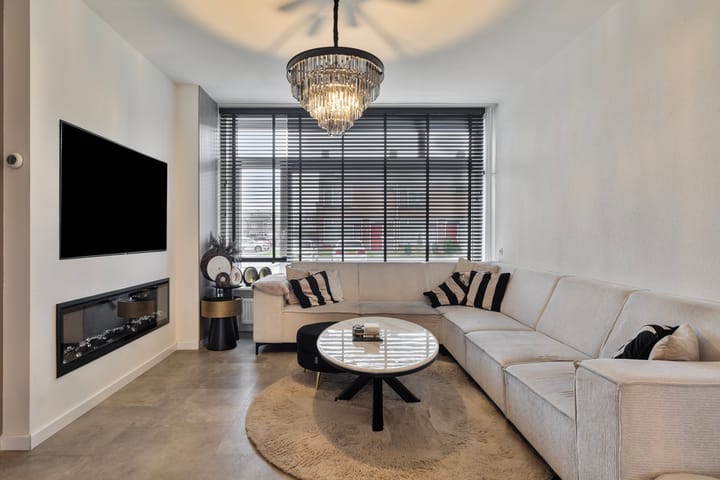 Photo 12 of Mascagnistraat 18