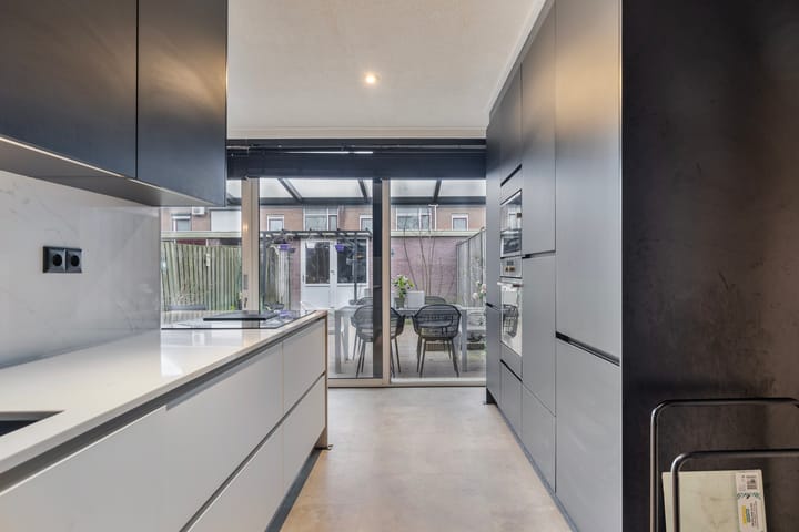 Photo 15 of Mascagnistraat 18