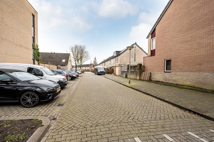 Foto 35 van Vosplantsoen 25