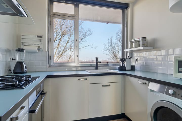 Photo 12 of Antony Moddermanstraat 158