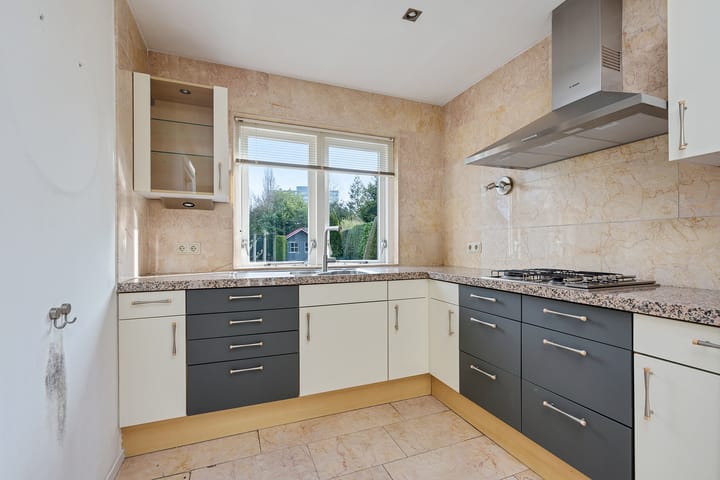 Foto 10 van Mr. P.J. Troelstraweg 140