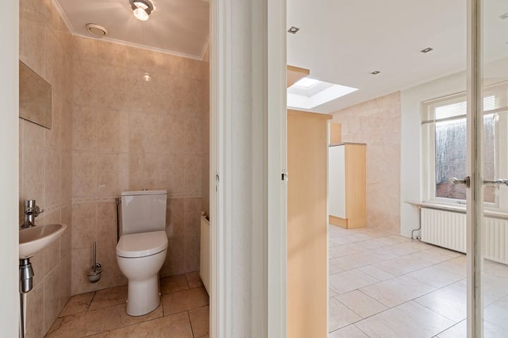 Foto 20 van Mr. P.J. Troelstraweg 140