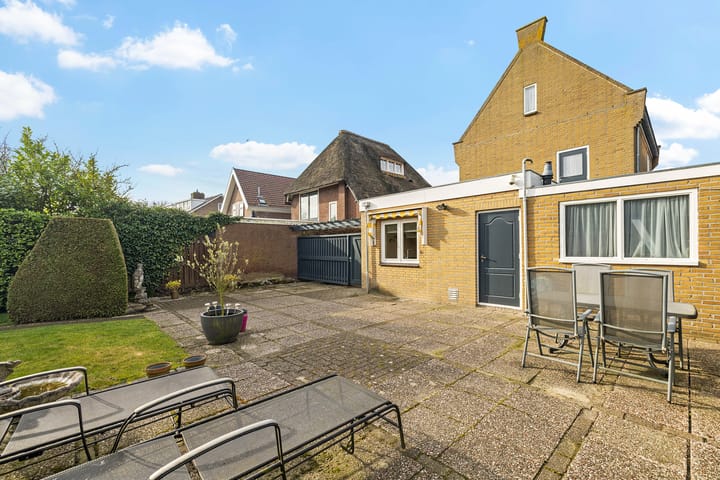 Foto 39 van Mr. P.J. Troelstraweg 140