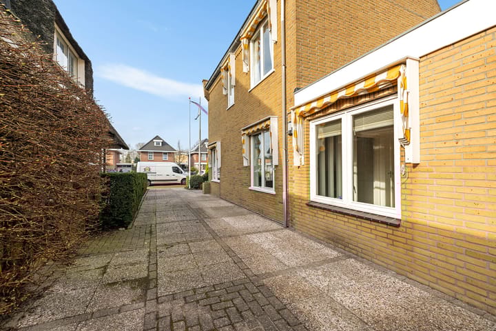 Foto 47 van Mr. P.J. Troelstraweg 140