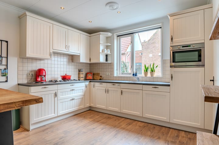 Foto 12 van Julianastraat 18