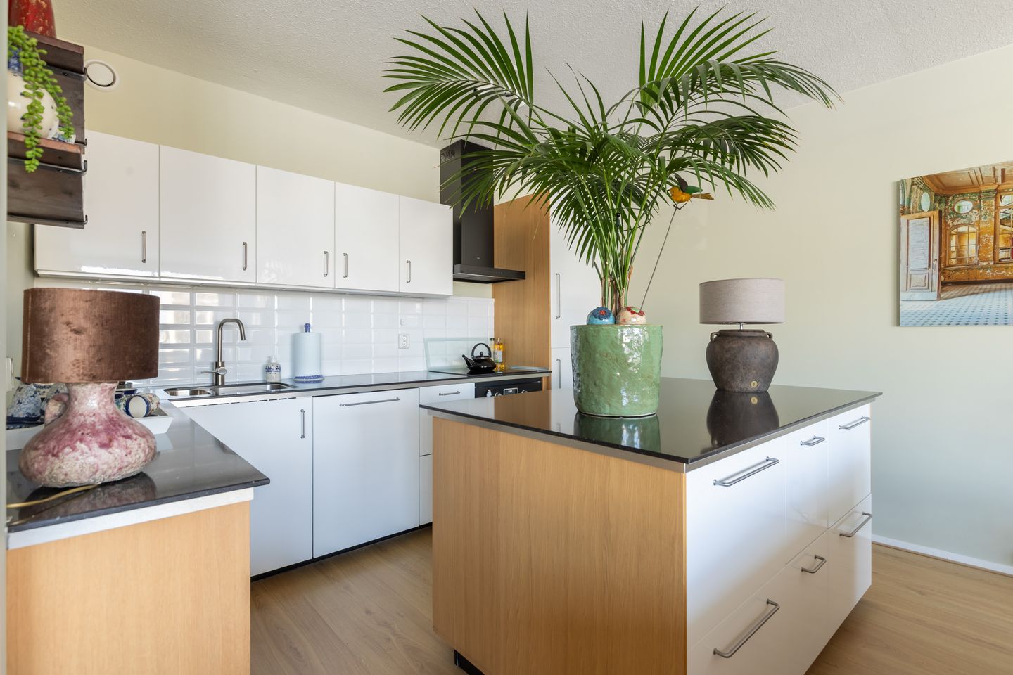 Foto 10 van van Weedestraat 223-B