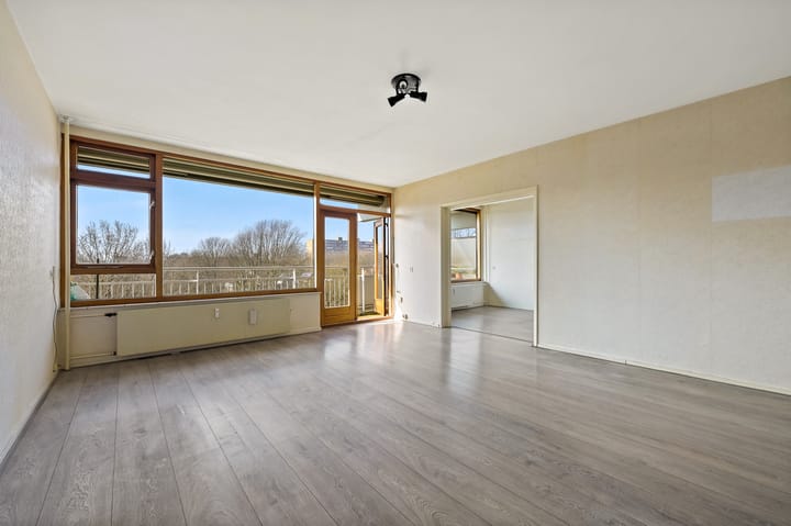 Photo 9 of Roland Holstlaan 1006