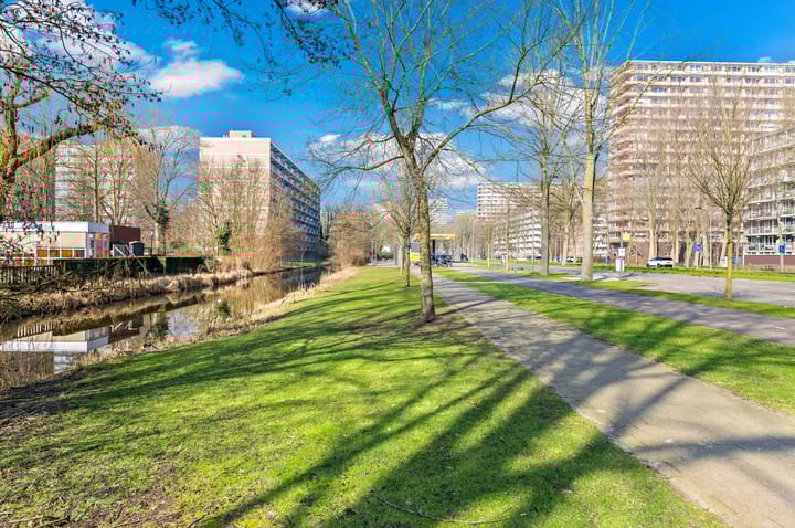 Photo 26 of Roland Holstlaan 1006