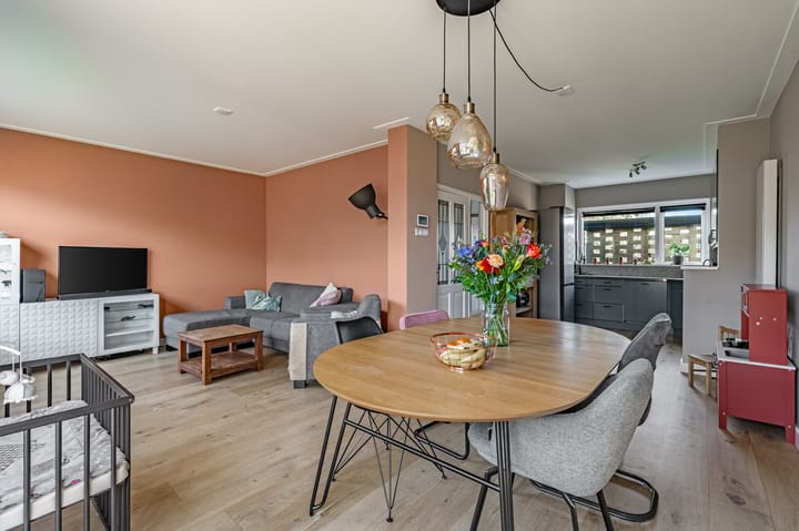 Foto 13 van Jan van Brakellaan 17