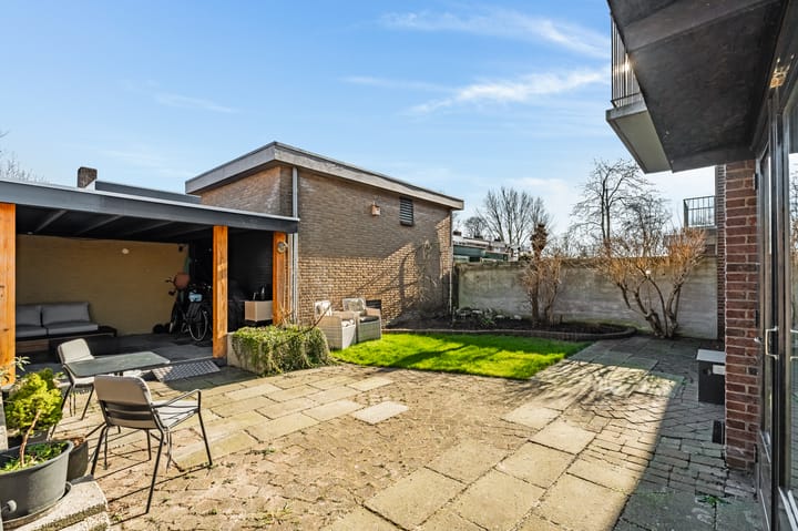 Foto 38 van Jan van Brakellaan 17