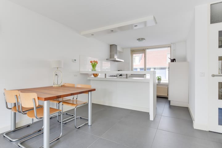 Foto 3 van Smaragd 19