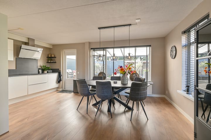 Foto 16 van Slechtvalk 41