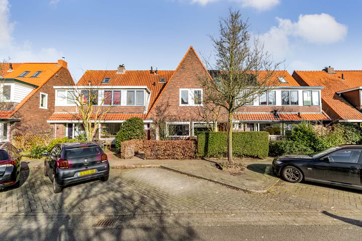 Photo 2 of Trompstraat 29