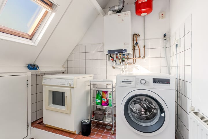 Photo 41 of Trompstraat 29