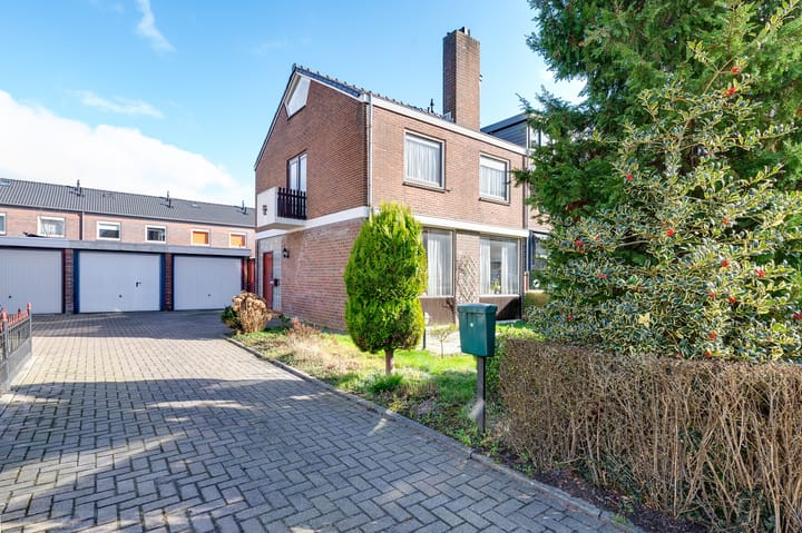 Foto 8 van Maasstraat 21