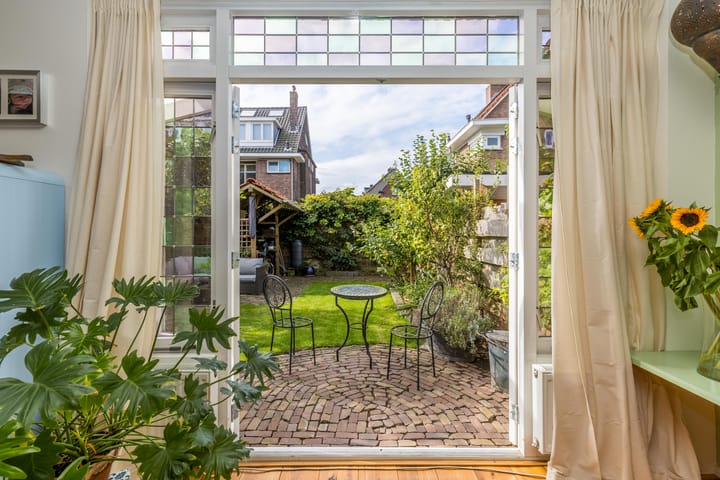 Foto 19 van Charlotte de Bourbonstraat 31