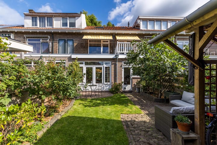 Foto 24 van Charlotte de Bourbonstraat 31