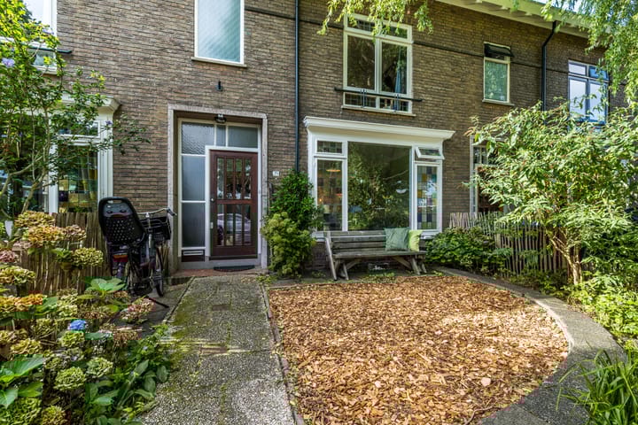 Foto 48 van Charlotte de Bourbonstraat 31