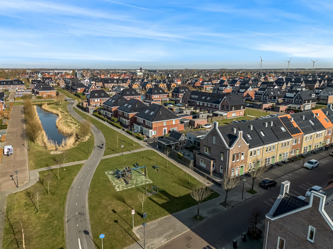 Photo 2 of Hoge Weere 125