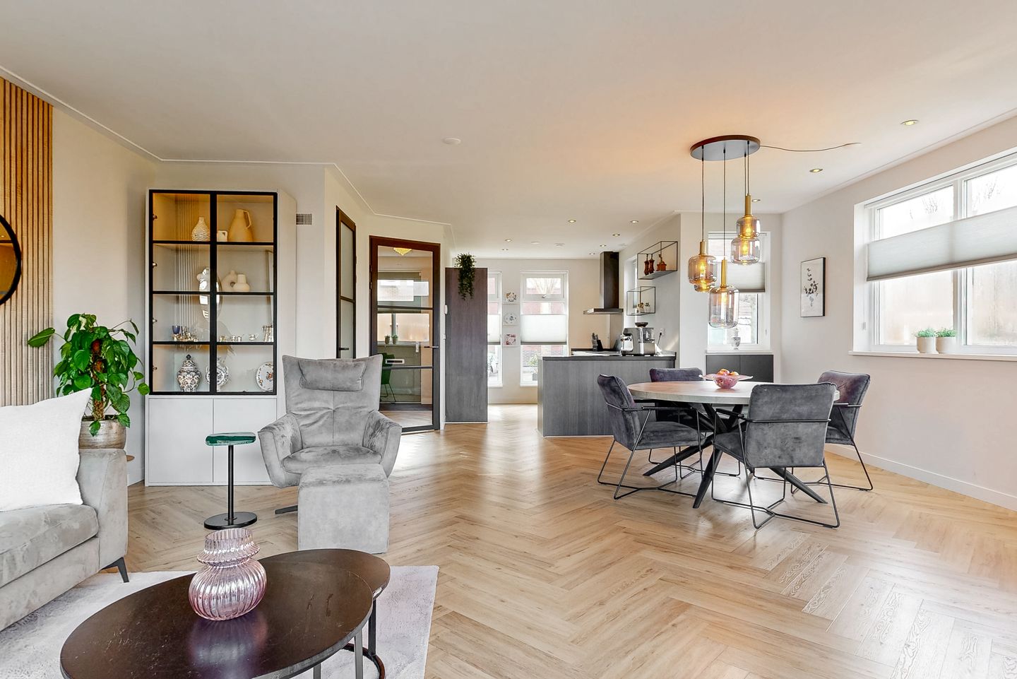 Photo 4 of Hoge Weere 125