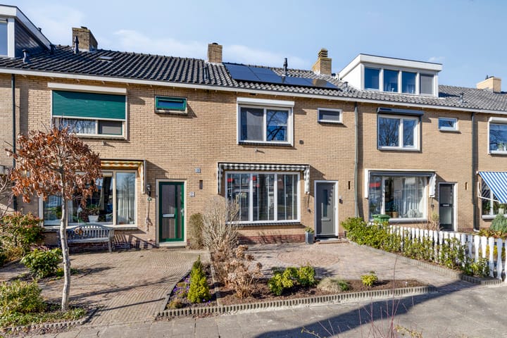 Bekijk foto van Beemsterstraat 26