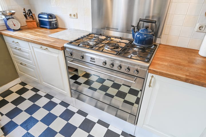 Foto 12 van Hoekwaterstraat 72