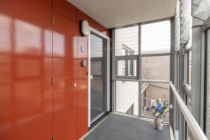 Photo 7 of Alteveerstraat 15