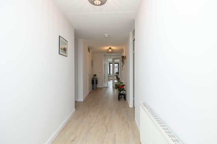 Photo 8 of Alteveerstraat 15