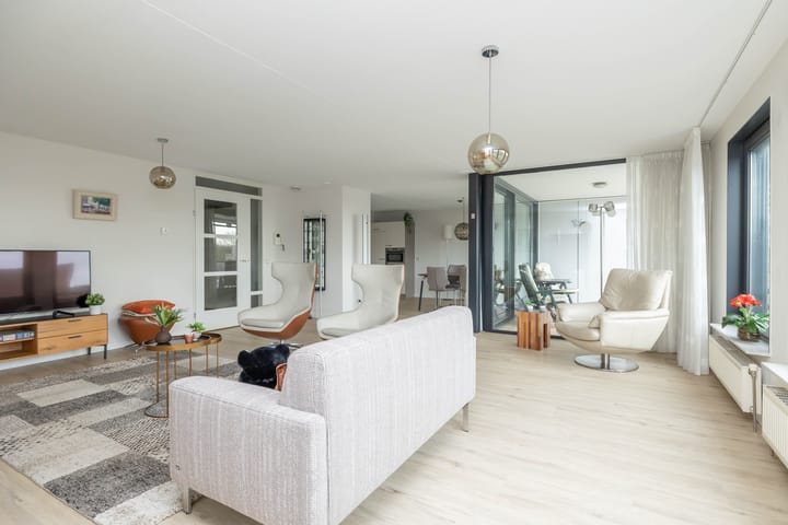 Photo 14 of Alteveerstraat 15