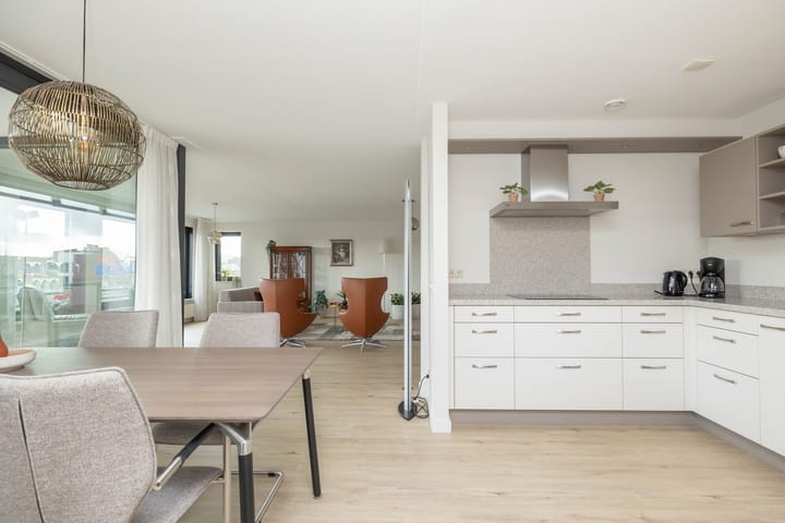 Photo 22 of Alteveerstraat 15