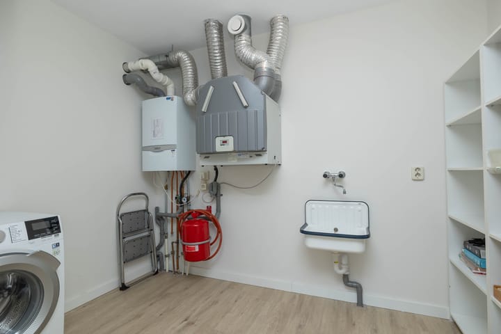 Photo 23 of Alteveerstraat 15