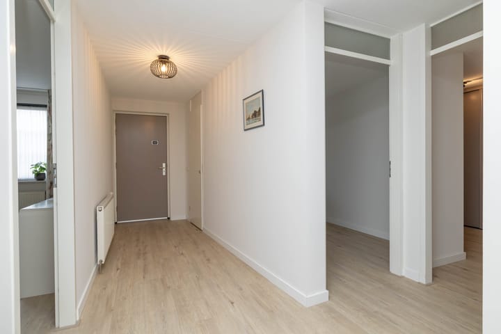 Photo 31 of Alteveerstraat 15