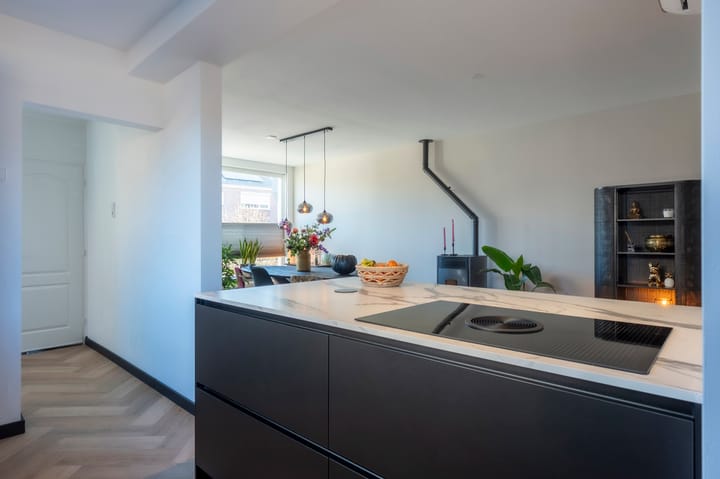 Photo 17 of Damiatestraat 56